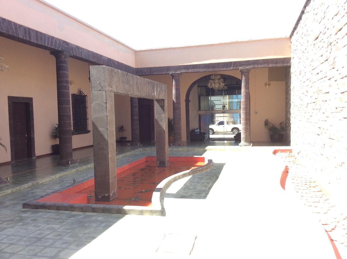 Hotel Candiles Valle de Santiago Exterior photo